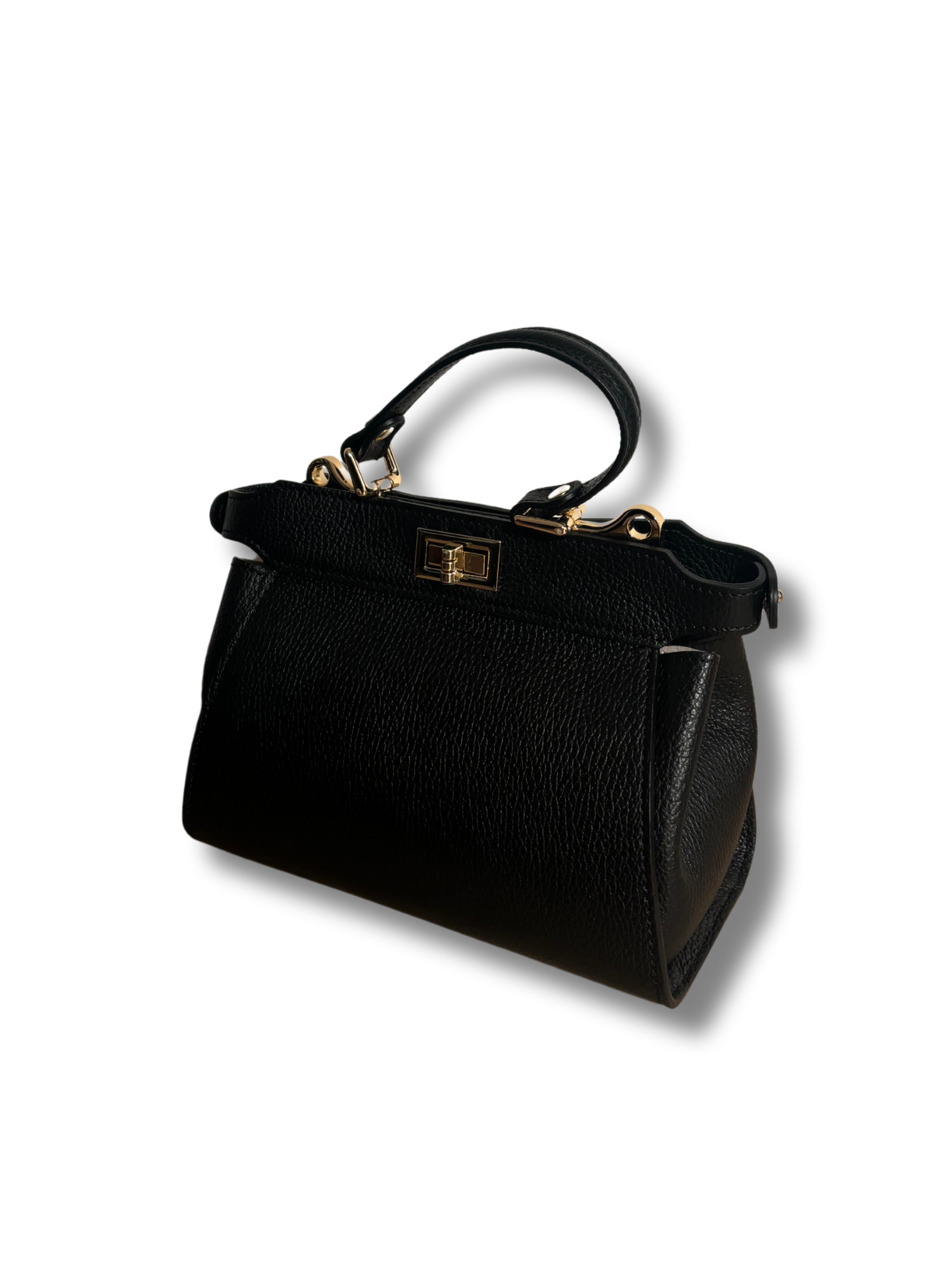 Aura city leather bag in Black